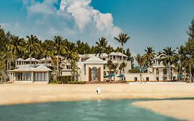 เทวาศรม เขาหลัก บีช รีสอร์ต แอนด์ วิลล่า